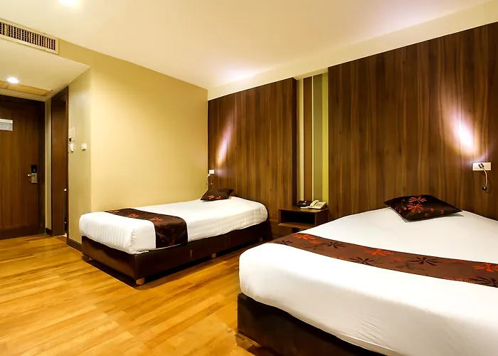 Bally Silom 3*