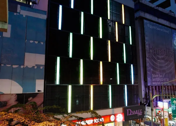 Bally Silom 酒店