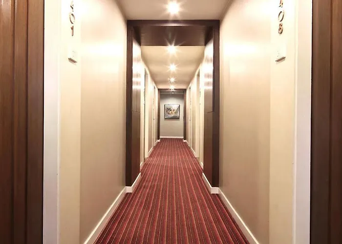 Bally Silom Hotel 3*
